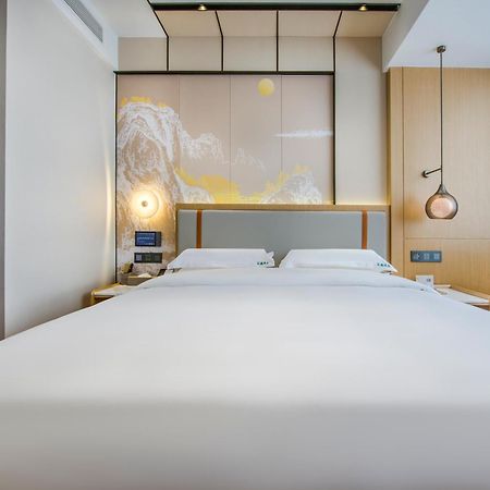 Yiwu Baide Theme Hotel Exterior foto